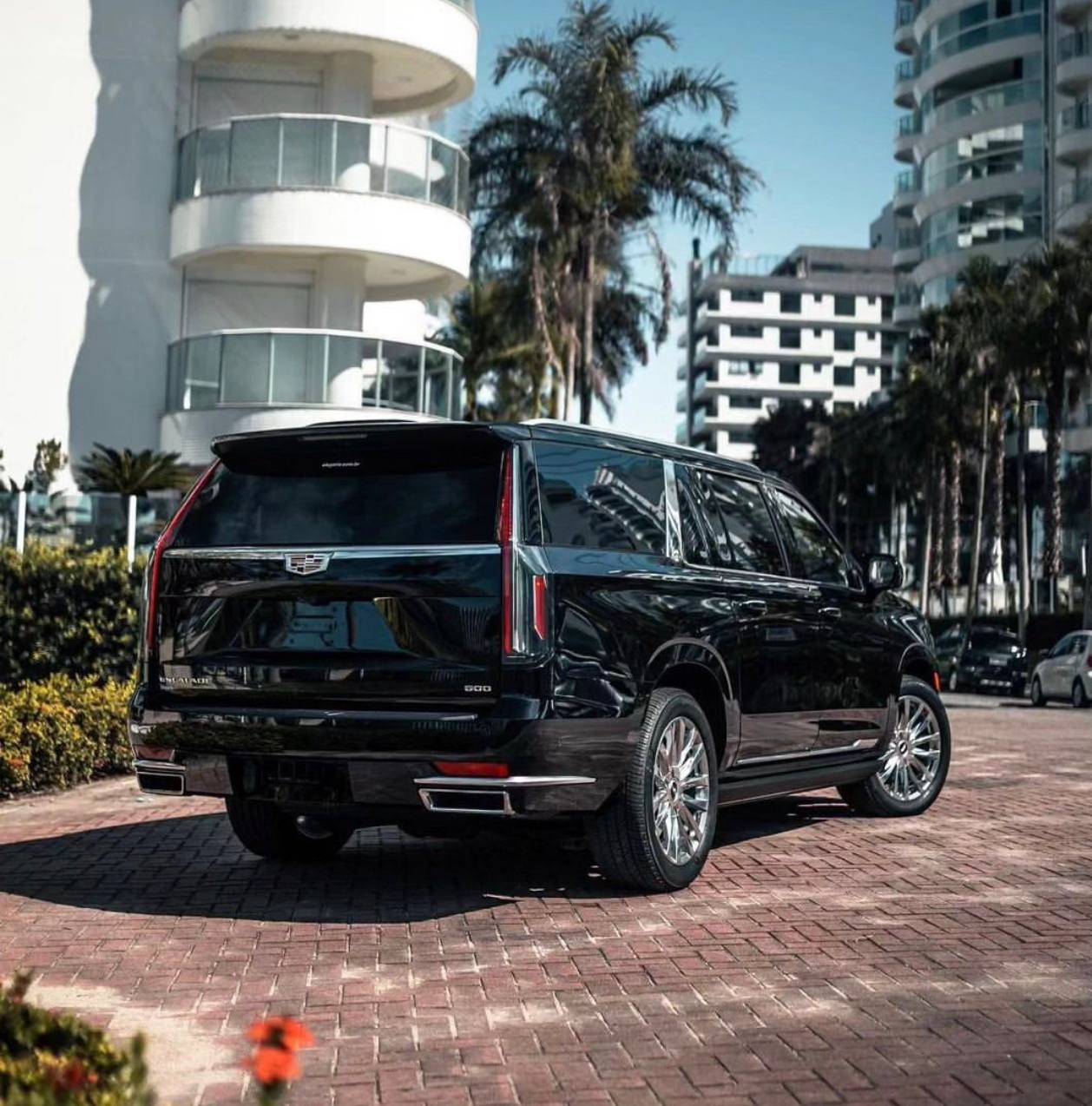 2023 Cadillac Escalade ESV 